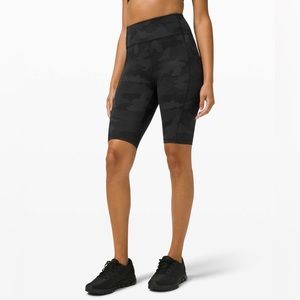 Lululemon Camo Invigorate High-Rise Short 10" - Size 8 w/Side Pockets